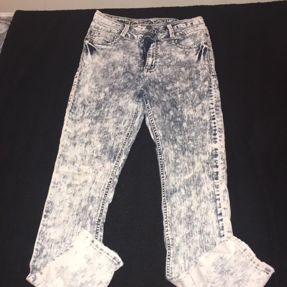 Bleached washed look